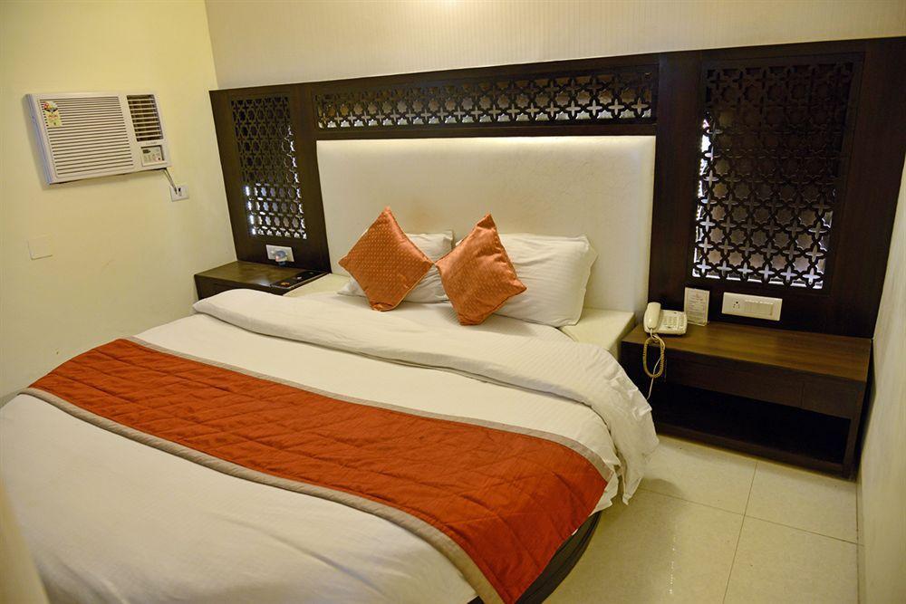 Hotel City Heart Premium Chandigarh Exterior photo